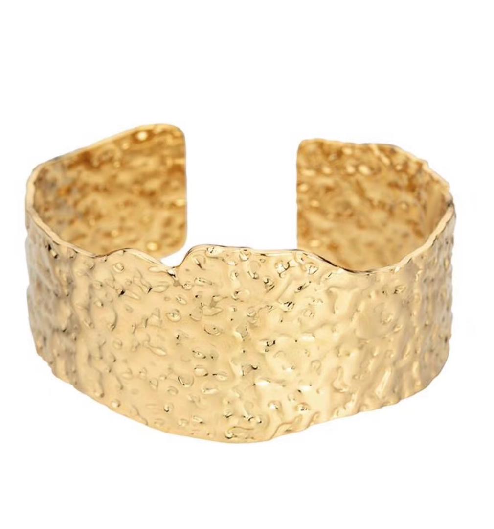 LIV CUFF BRACELET